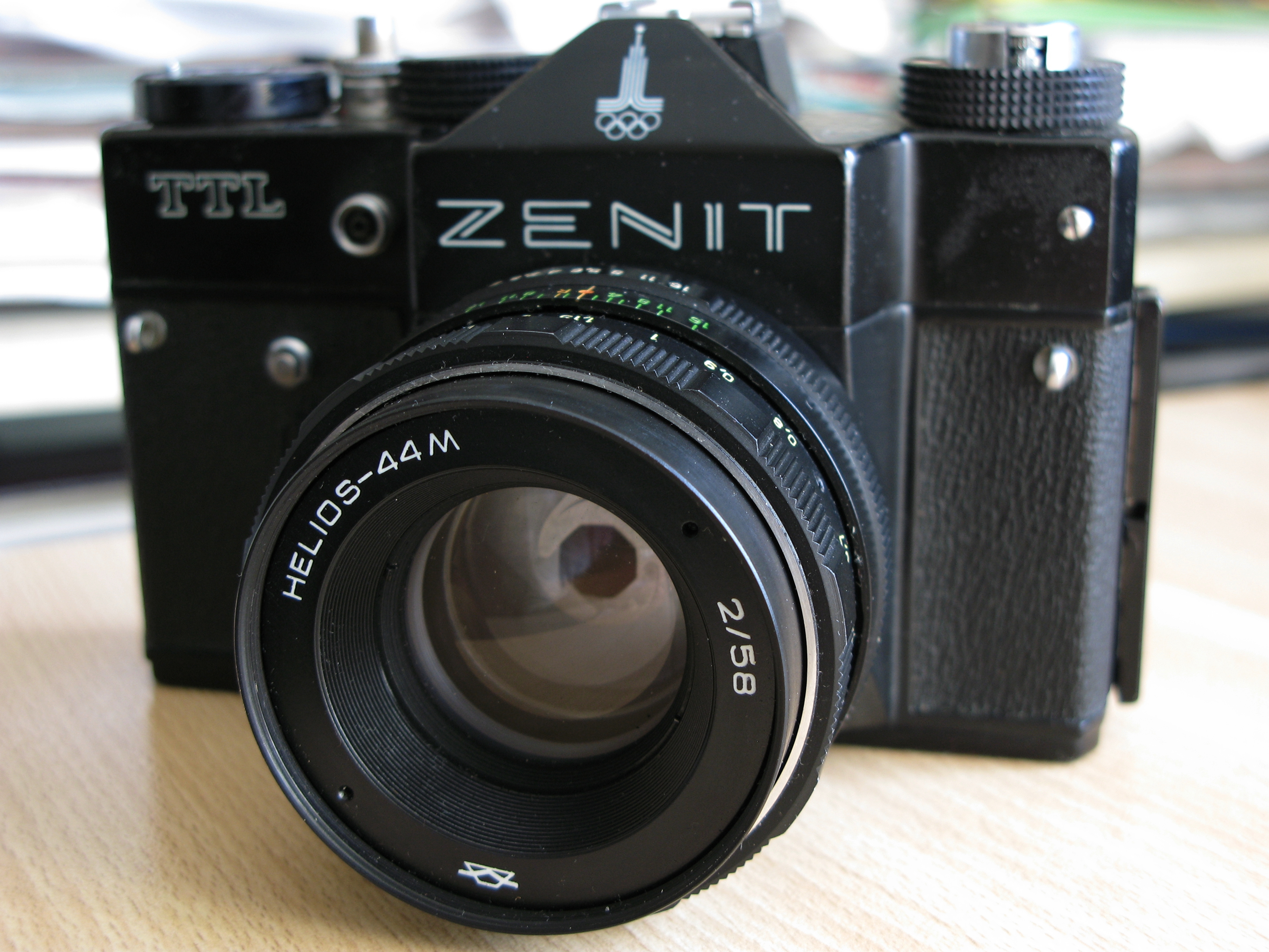 Zenit TTL camera body